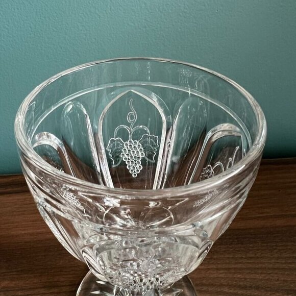 Vintage Fenton Red Cliff Goblet Clear Grapes Water Tea Wine 12 oz - Picture 2 of 10